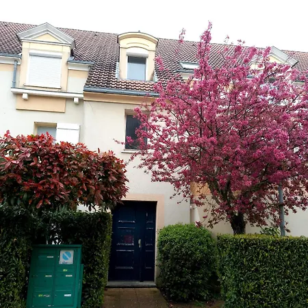 Location Chambre Double Dans Appartement - Cergy Exterior foto